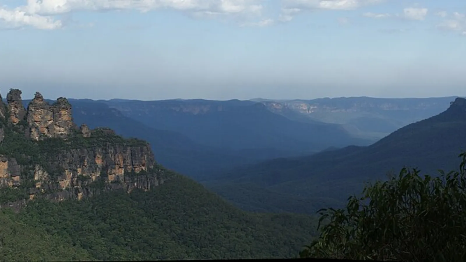 Blue Mountains sandstone valley