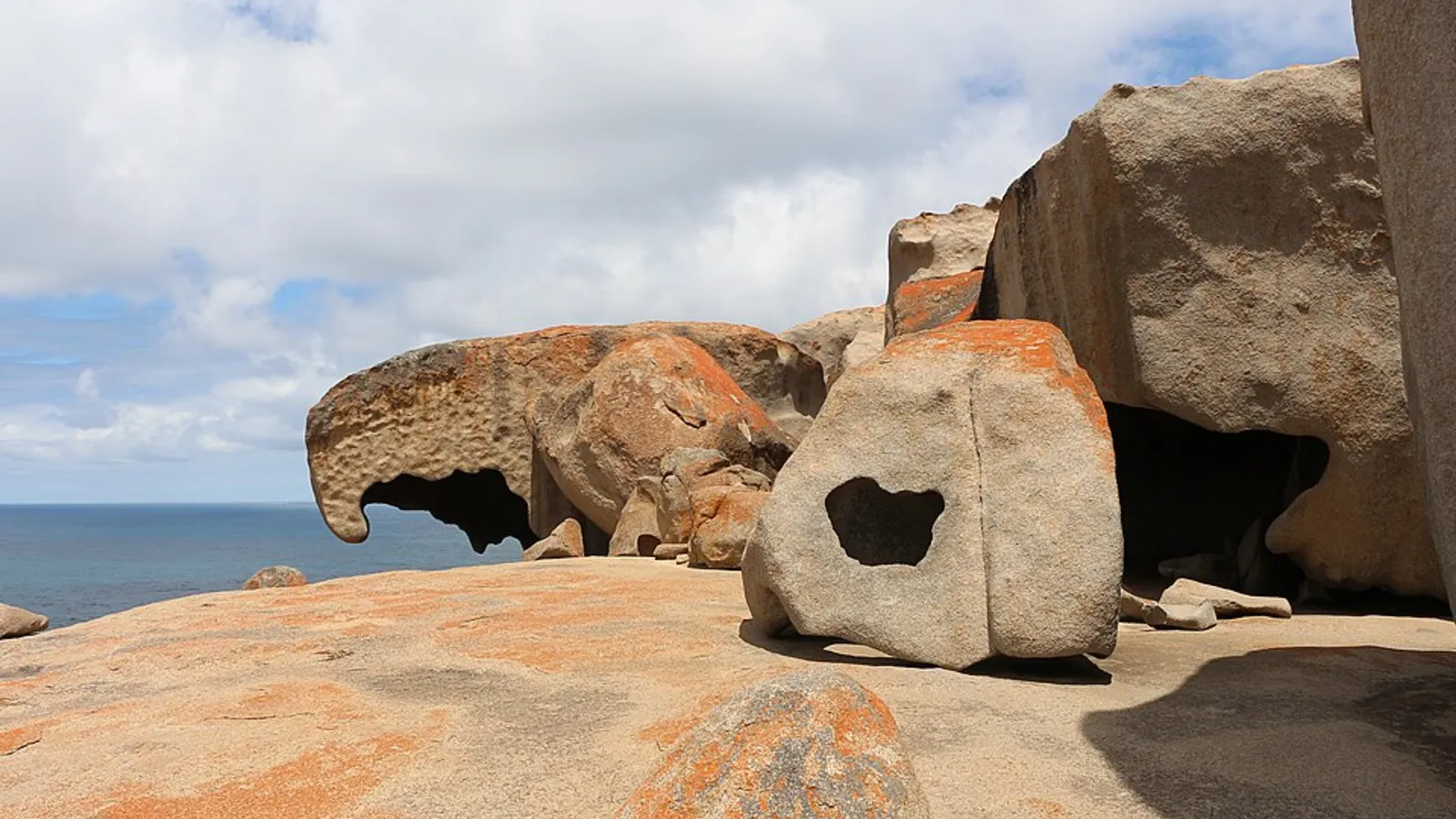 Rocky coast on Kangaroo Island