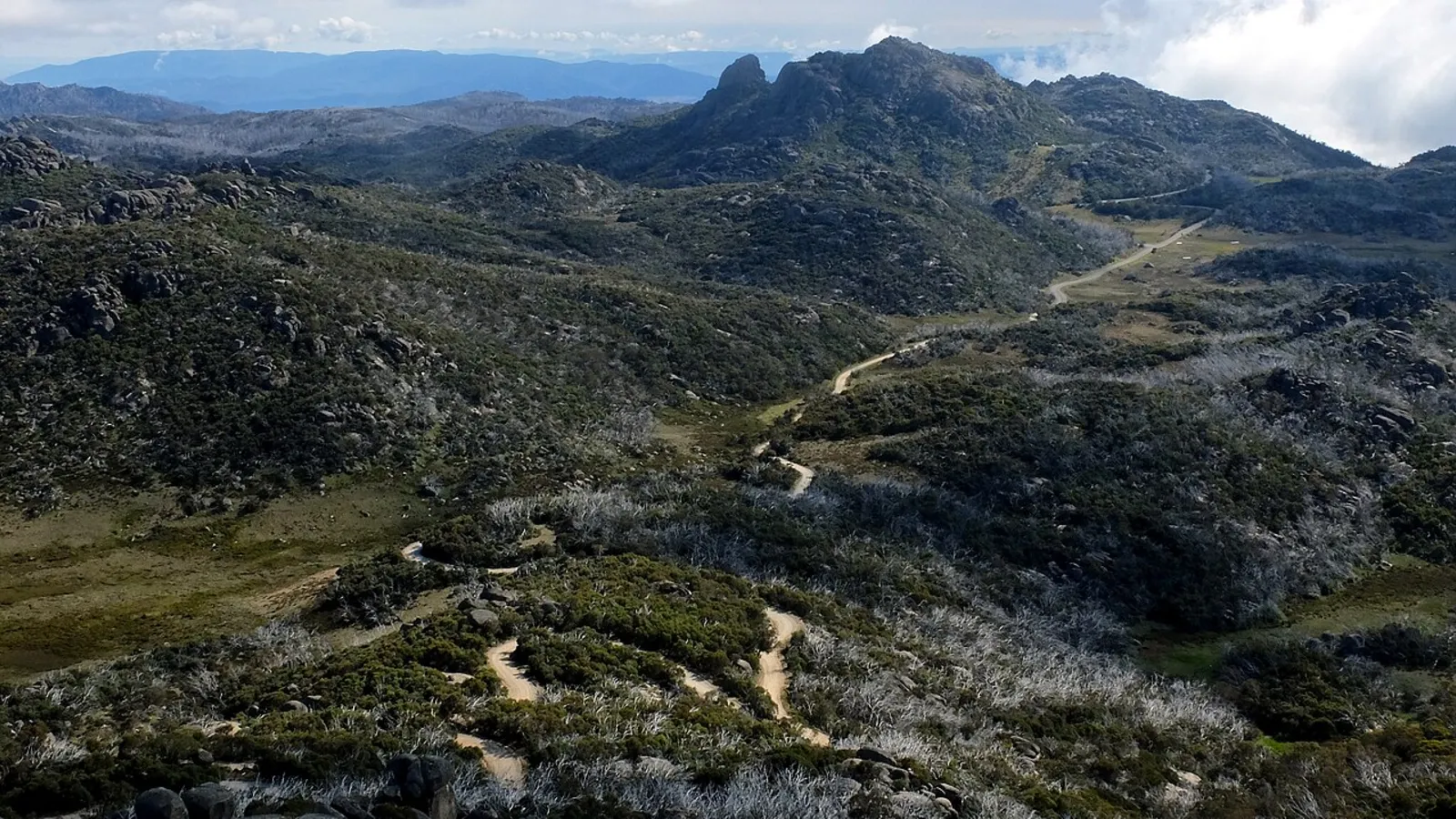 Mountain road in Victoria High Country